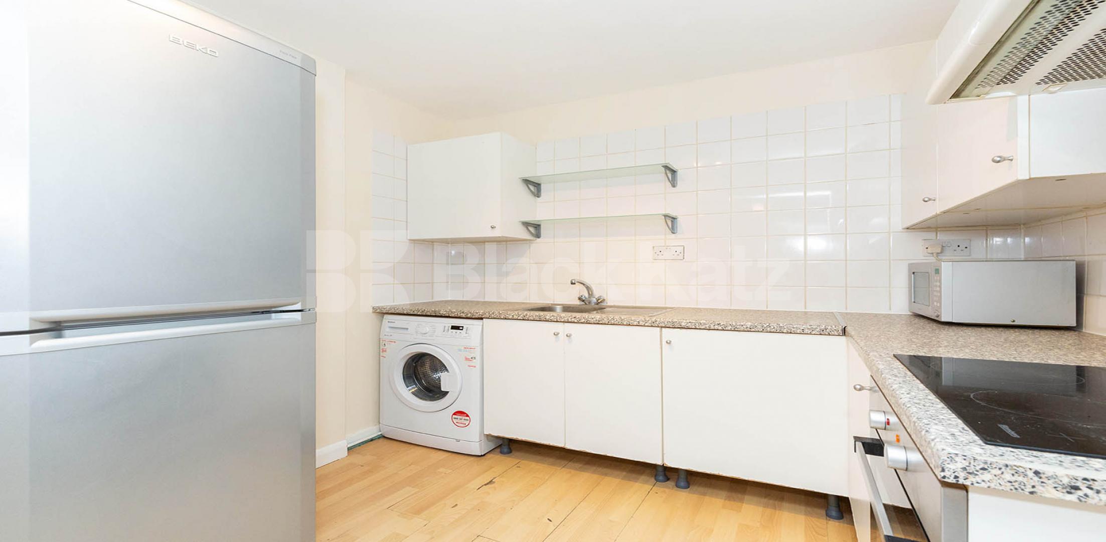 			4 Bedroom, 1 bath, 1 reception Apartment			 Parnell Road , Bow E3